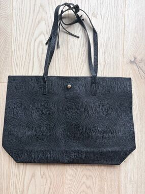 2/$25 Classic Black Shoulder Tote Large Capacity Laptop Bag Minimalist